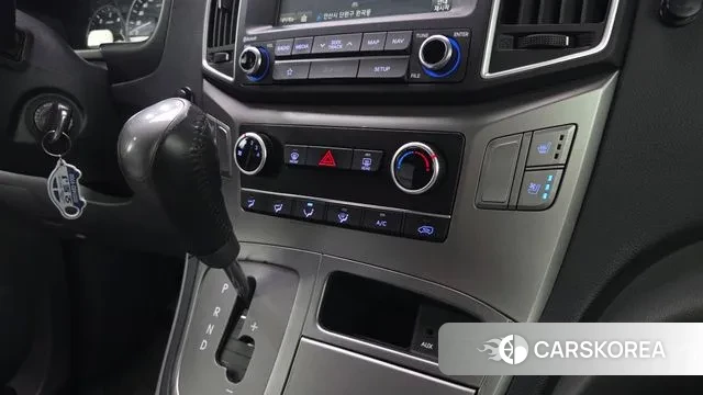 Hyundai The New Grand Starex id 3568408 из Кореи 10