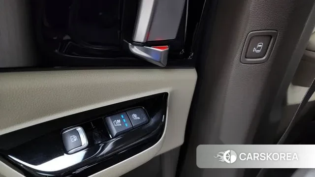 Kia Carnival 4th generation id 3355138 из Кореи 10