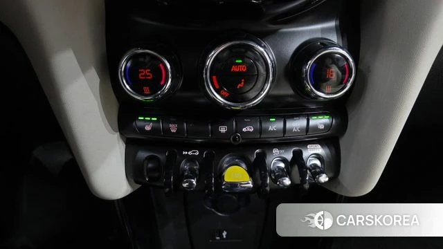 Mini Cooper Electric id 4282073 из Кореи 10