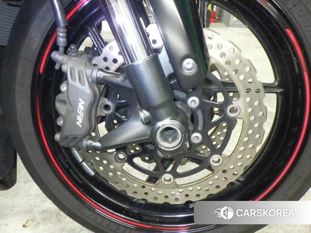 Kawasaki ZX-6R NINJA id 3947314 из Японии 10