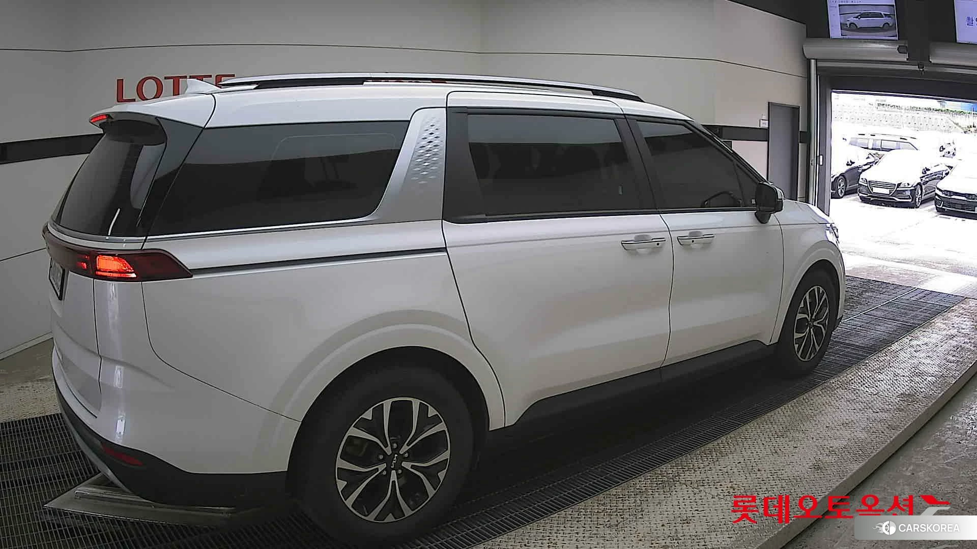 Kia Carnival id 4347340 из Кореи 10