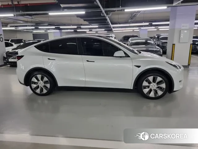 Tesla Model Y id 3463717 из Кореи 10