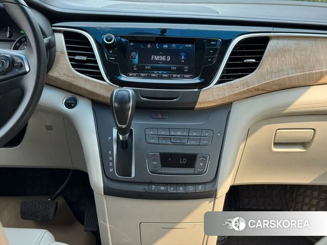 Buick GL8 id 4208697 из Китая 10