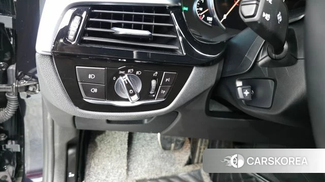 BMW 5 Series (G30) id 4552081 из Кореи 10