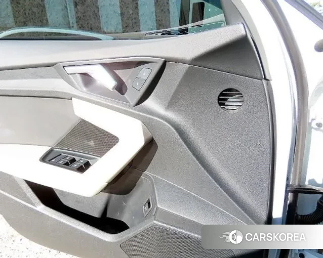 Audi A3 (8Y) id 3659455 из Кореи 10