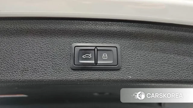 Audi Q3 (F3) id 3672040 из Кореи 10