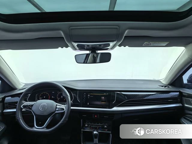 Volkswagen Passat id 4258572 из Китая 10