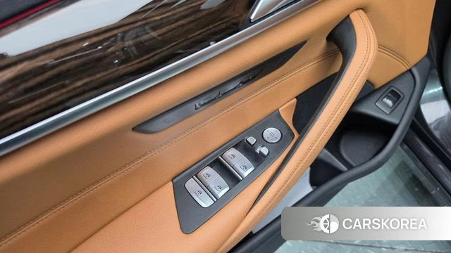 BMW 5 Series (G30) id 4899758 из Кореи 10