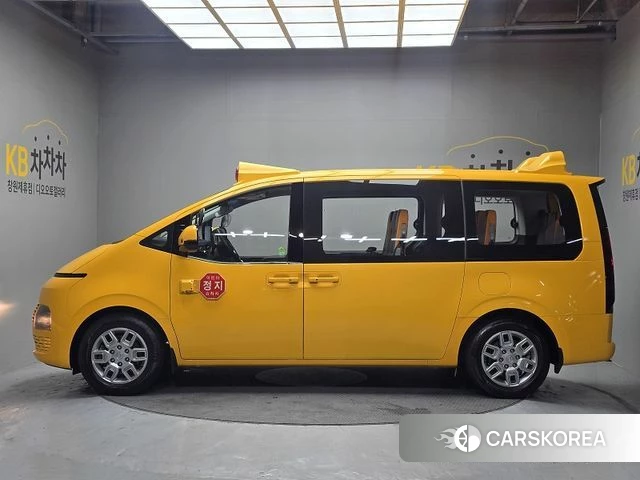 Hyundai Staria id 4680893 из Кореи 10
