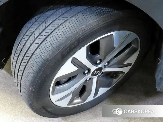 Kia Niro EV id 3935910 из Кореи 10