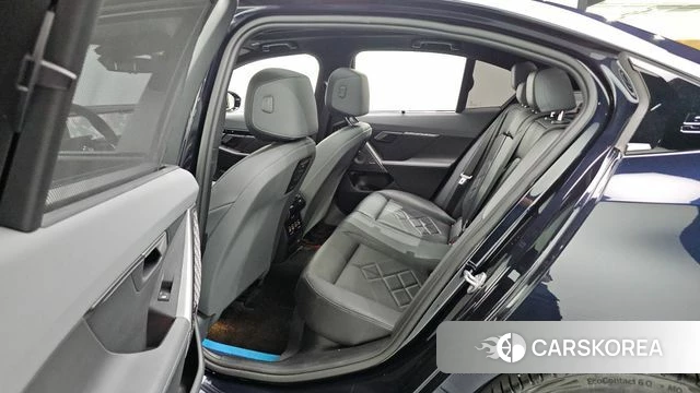 BMW 5 Series (G60) id 4700826 из Кореи 10