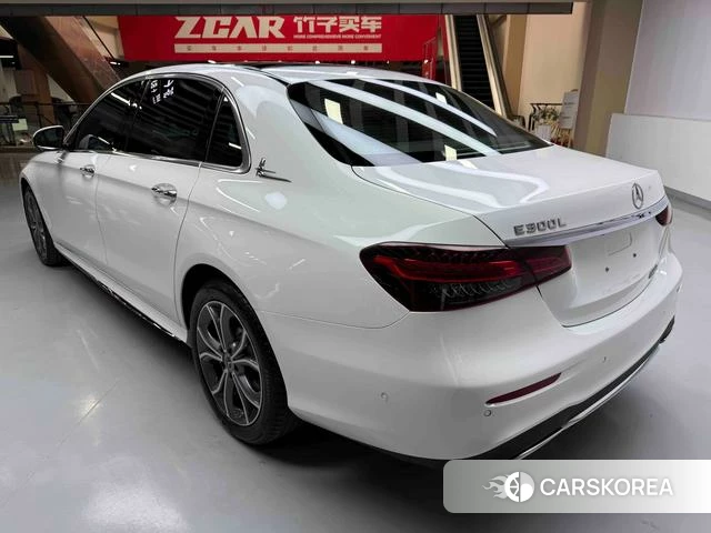 Mercedes-Benz E-class id 4264715 из Китая 10