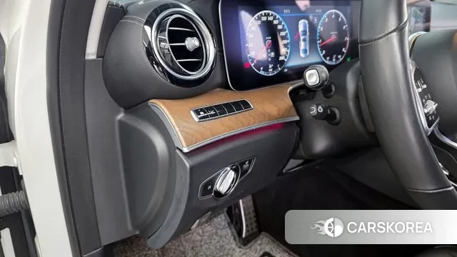 Mercedes-Benz E-Class W213 id 3336330 из Кореи 10