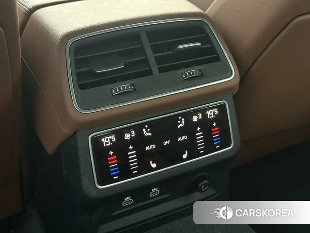 Audi A7L id 4263932 из Китая 10