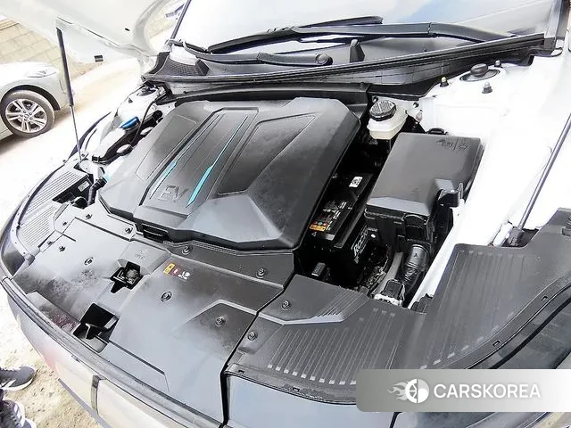 Hyundai Ionic 5 id 3691471 из Кореи 10