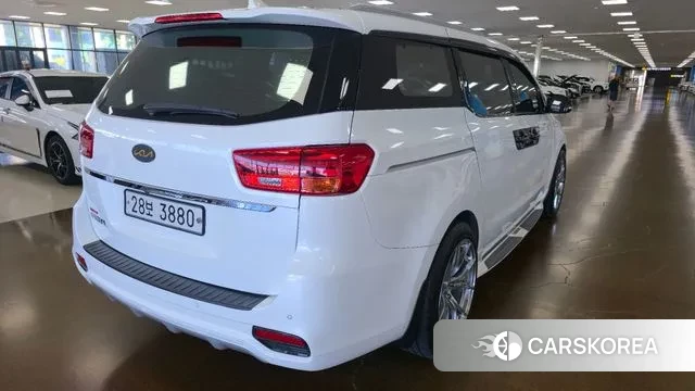 Kia The New Carnival id 3042322 из Кореи 10