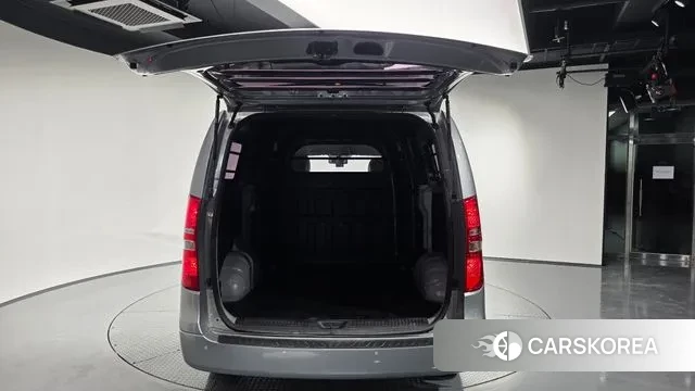 Hyundai The New Grand Starex id 3748459 из Кореи 10