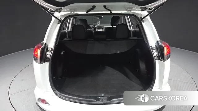 Toyota RAV4 id 3593302 из Кореи 10