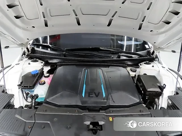 Hyundai Ionic 5 id 3777451 из Кореи 10