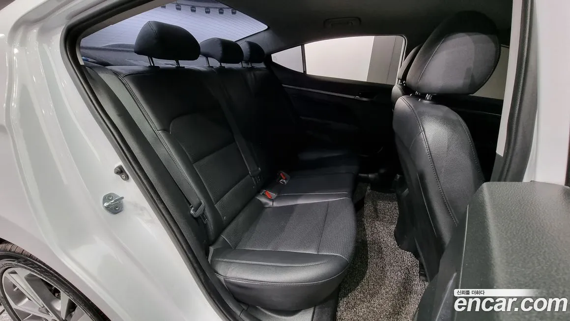 Hyundai Avante AD id 1474737 из Кореи 10