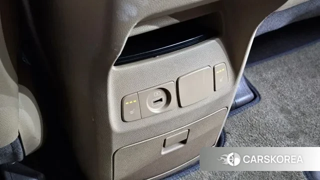 Kia The New Carnival id 3418036 из Кореи 10