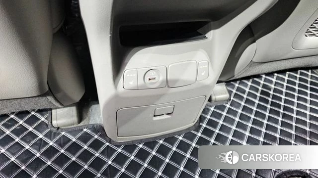 Kia The New Carnival id 4305210 из Кореи 10