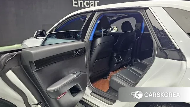 Hyundai Grandeur (GN7) id 3026938 из Кореи 10