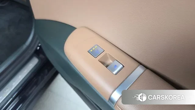 Hyundai Grandeur Hybrid (GN7) id 3420720 из Кореи 10