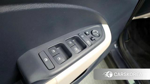 Hyundai Venue id 3921903 из Кореи 10