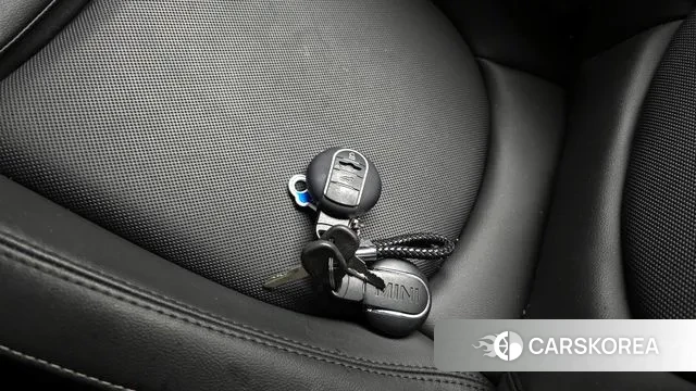 Mini Cooper id 3716911 из Кореи 10