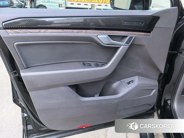 Volkswagen Touareg id 4254248 из Китая 10