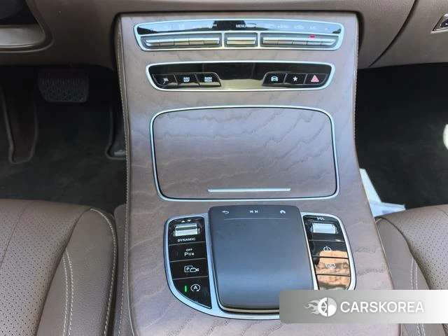 Mercedes-Benz E-class id 3983297 из Китая 10