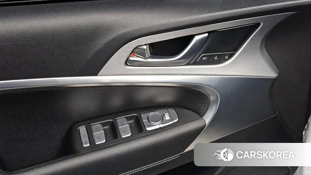 Genesis G70 id 3402753 из Кореи 10