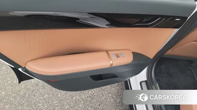 Hyundai Grandeur Hybrid (GN7) id 3517671 из Кореи 10