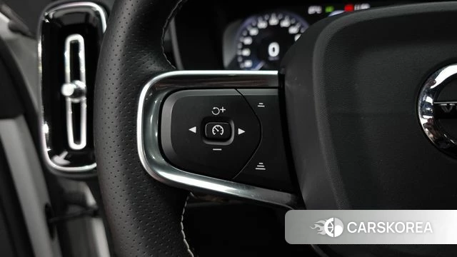 Volvo XC40 id 4476750 из Кореи 10
