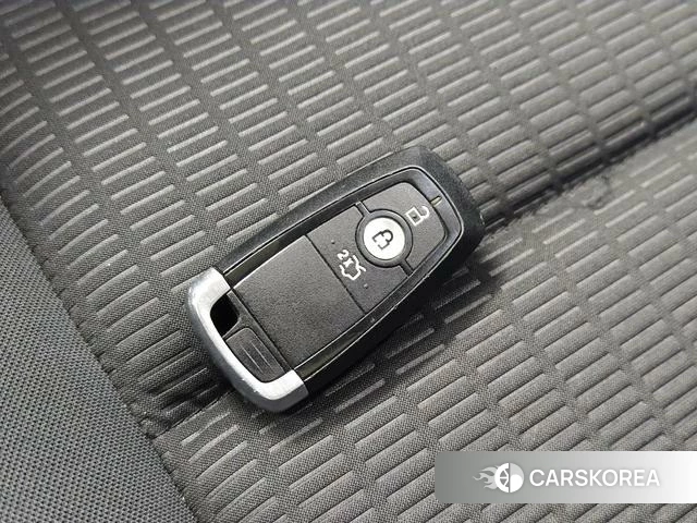 Ford Fox id 4209792 из Китая 10