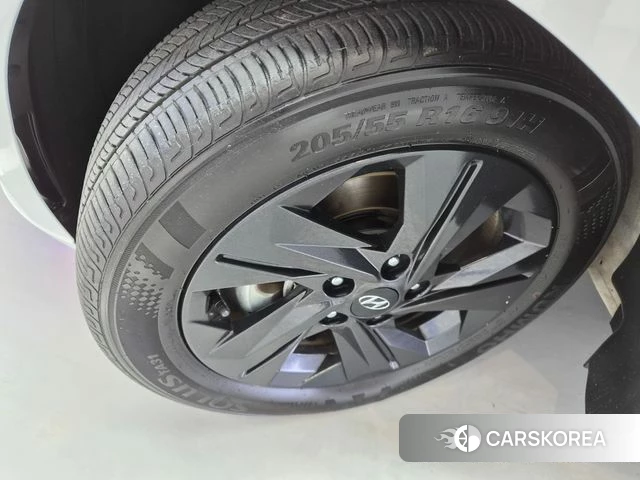 Hyundai Avante Hybrid (CN7) id 4599935 из Кореи 10