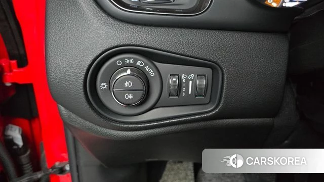 Jeep Renegade id 4244549 из Кореи 10
