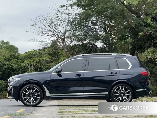 BMW X7 id 4274647 из Китая 10