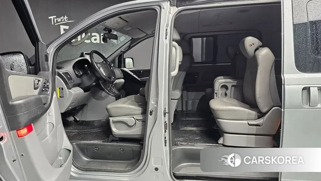 Hyundai The New Grand Starex id 3713758 из Кореи 10