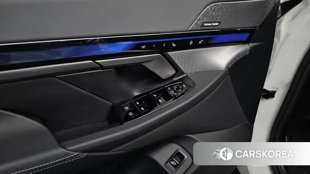 BMW 5 Series (G60) id 3644310 из Кореи 10