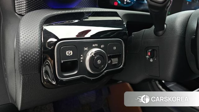 Mercedes-Benz A-Class W177 id 4268395 из Кореи 10