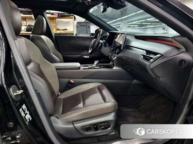 Lexus RX PHEV id 4261514 из Китая 10