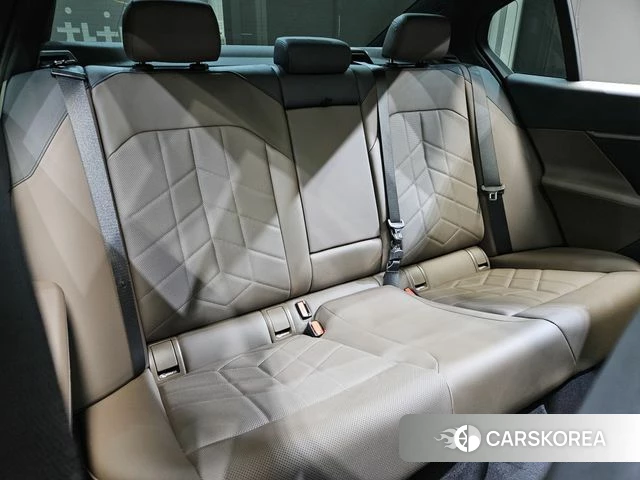 BMW 5 Series (G60) id 4380919 из Кореи 10