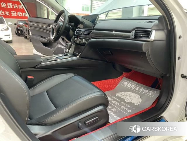 Honda Accord id 4205772 из Китая 10