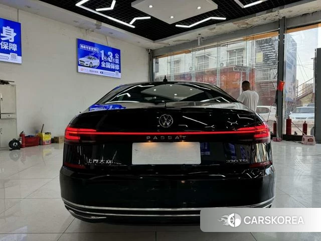 Volkswagen Passat id 4260433 из Китая 10
