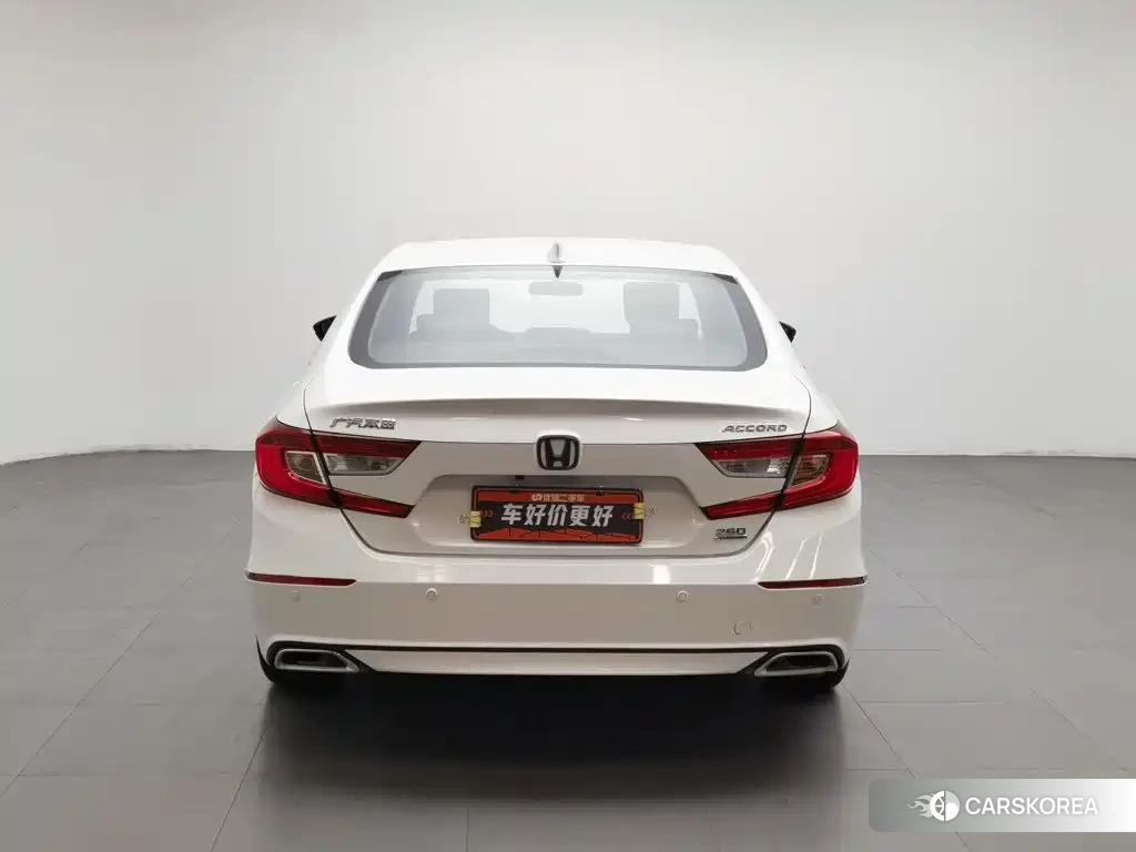 Honda Accord id 4570821 из Китая 10