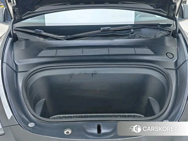 Tesla Model Y id 4216860 из Китая 10
