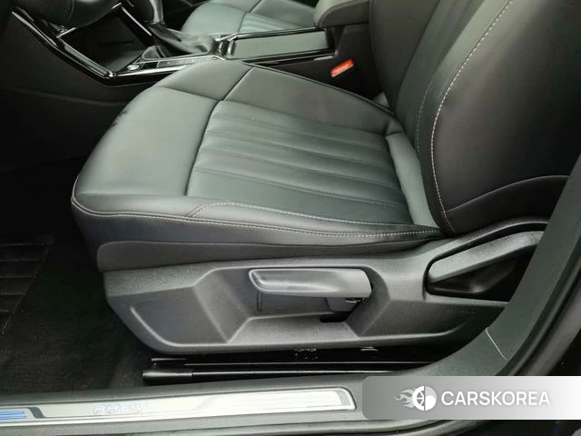 Volkswagen Passat PHEV id 4300927 из Китая 10