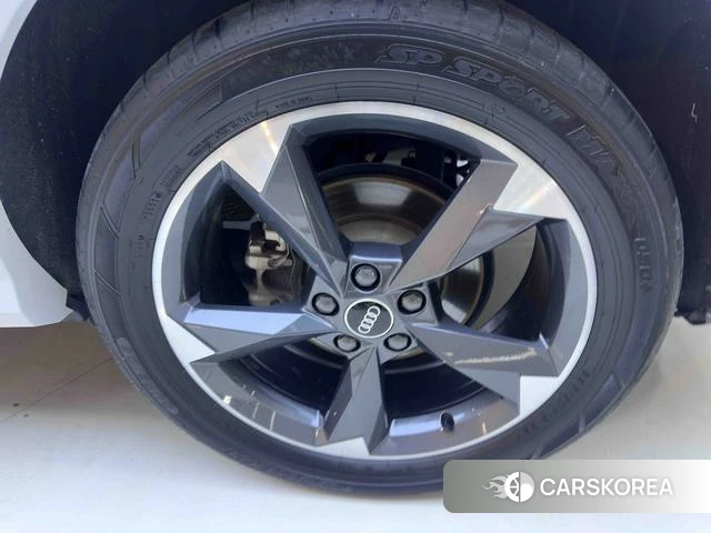 Audi Q3 id 4353193 из Китая 10